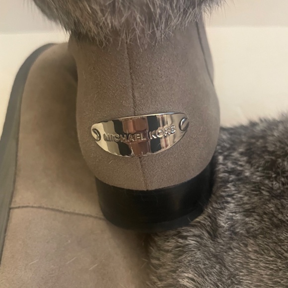 Michael Kora suede-like boots with full rabbit trim cuff - Picture 5 of 5